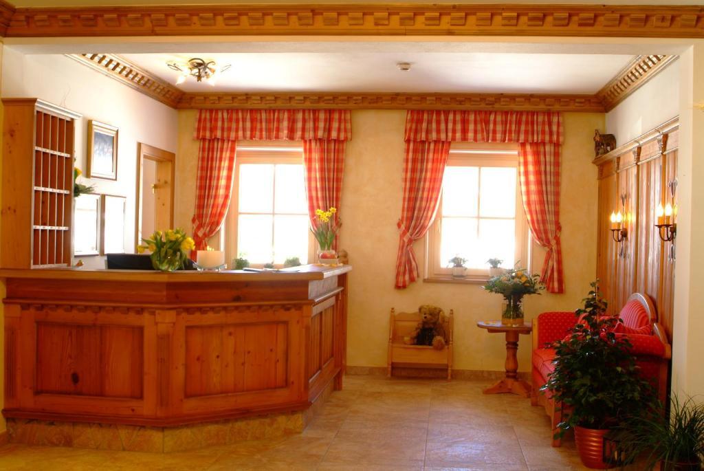 & Appartementhaus Haussteiner Aparthotel 4*